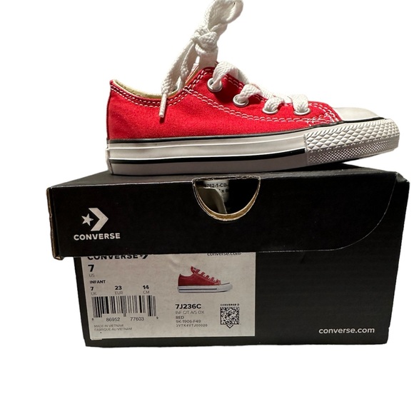 Chuck Taylor All Star Low Top Red Converse - Picture 3 of 3